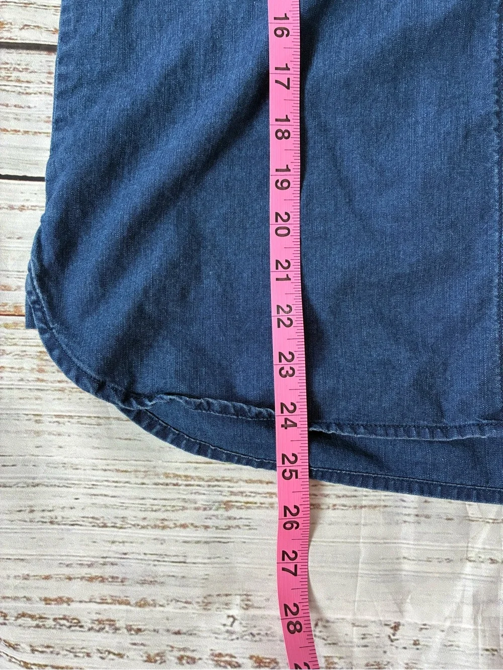 J. Crew Denim Shirt Women’s XS Blue Jean Quarter Button Boy Fit Classic
